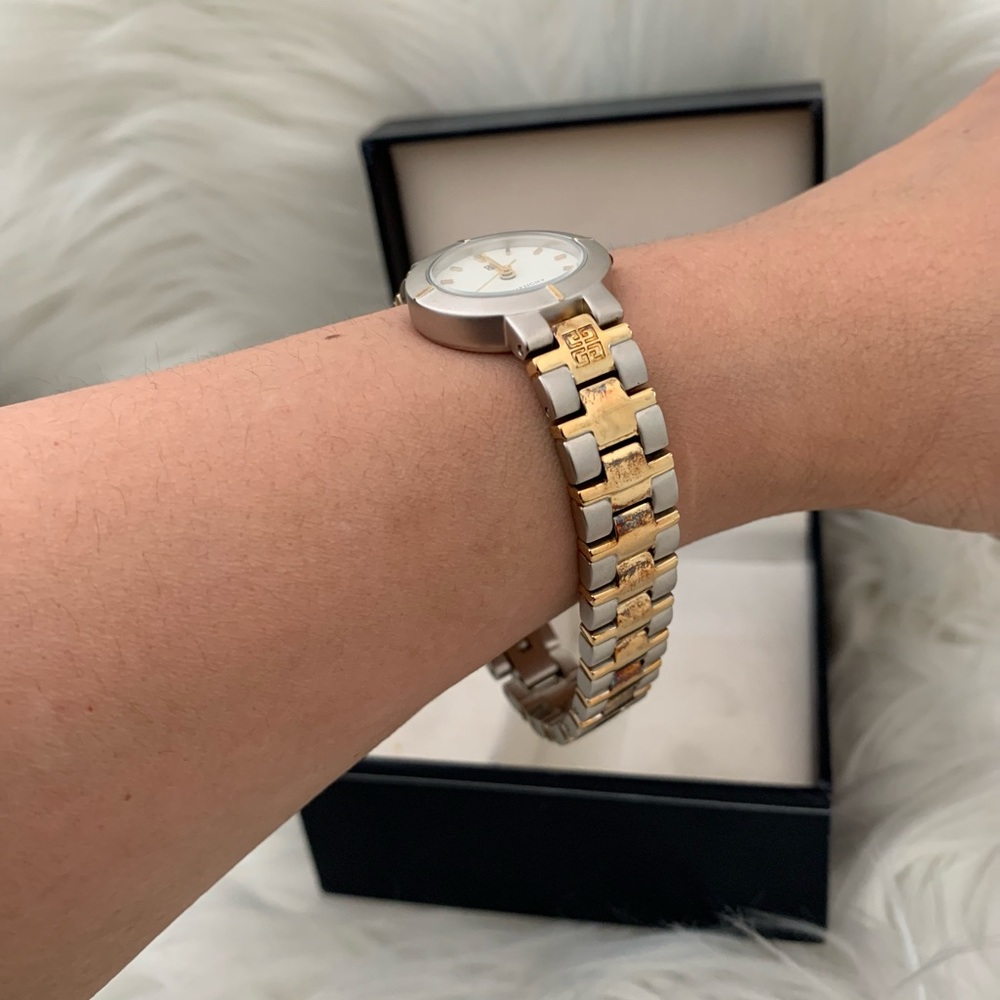 Givenchy Watch - Picture 7 of 10